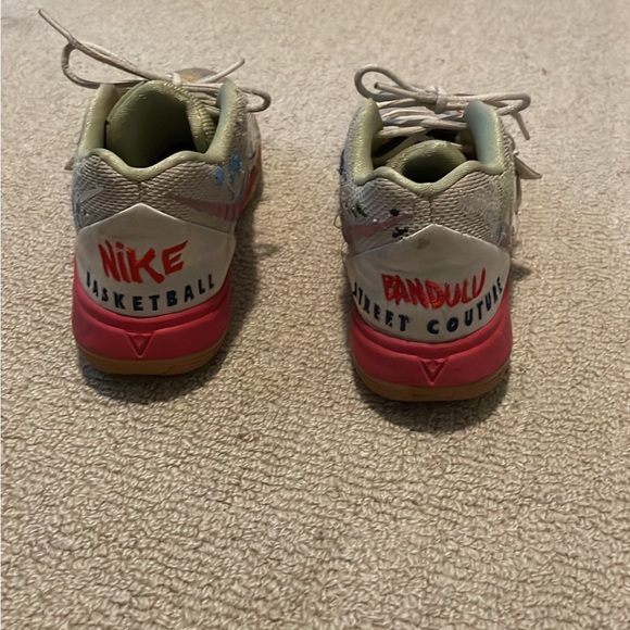 Size 2 youth 
Used
Doesn’t come with box
100% still usable - Picture 5 of 7